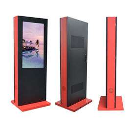 Kecerahan Tinggi Menampilkan Outdoor Digital Signage Interaktif 43 Inch IP65 1080P