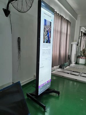 Layar LCD Batang 88 inci dengan Resolusi 1920*1080 dan Kecerahan 400CD/M*2 untuk Tampilan Hotel dan Rak