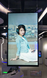 Kertas OLED Wall Hanging Digital Terpasang Digital Signage Kaca Tempered 55 &quot;AC100V-240V