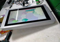 LCD Digital Signage Anti Silau 1.3kW 43in Wall Mounted Waterproof 2000cd/m2