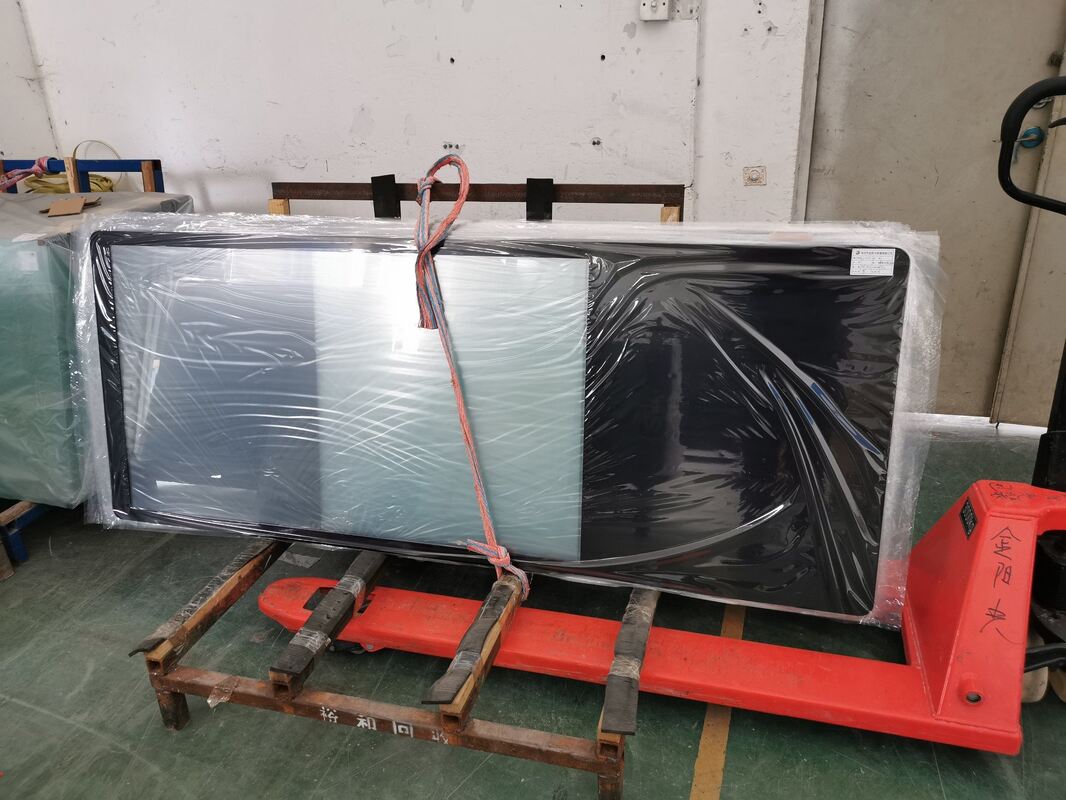 Quad-core CPU Multi Touch Digital Signage dengan 6 Ms Touch Response Time dan 50 Million Times Touch Durability ideal untuk Retail